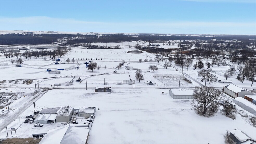 More Photos Of 602 3rd St, Perry Specialty For Sale