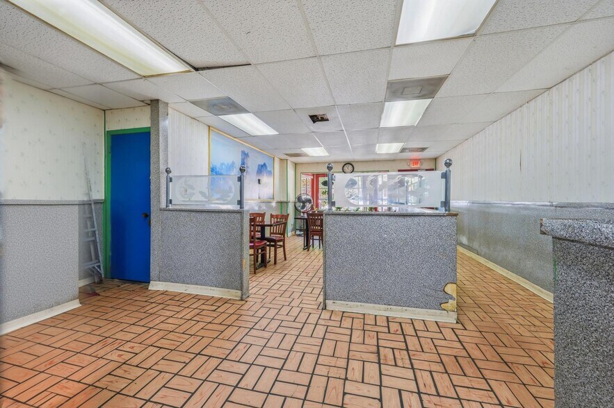 More Photos Of 6 N Washington St, Easton Restaurant For Sale