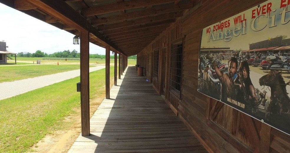 More Photos Of 775 Bembry Ave, Unadilla Theater Concert Hall For Sale