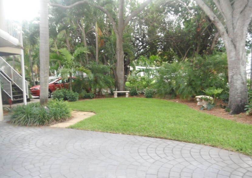 More Photos Of 749 NE 16th Ave, Fort Lauderdale Apartments For Sale