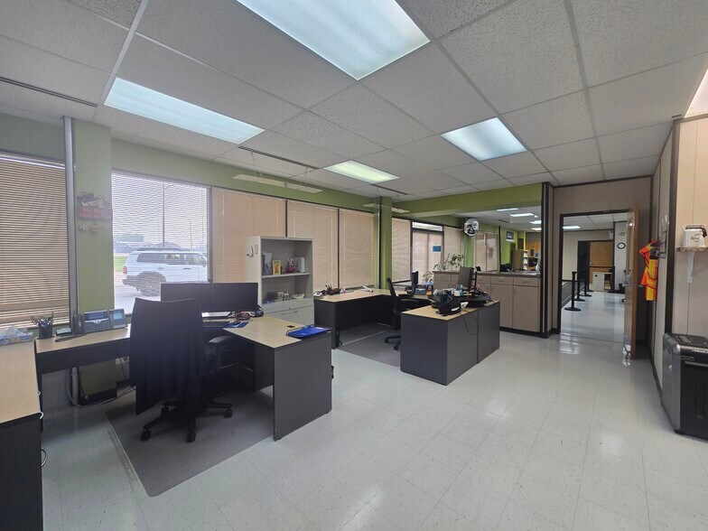 More Photos Of 5201 44 St, Bonnyville Industrial For Sale