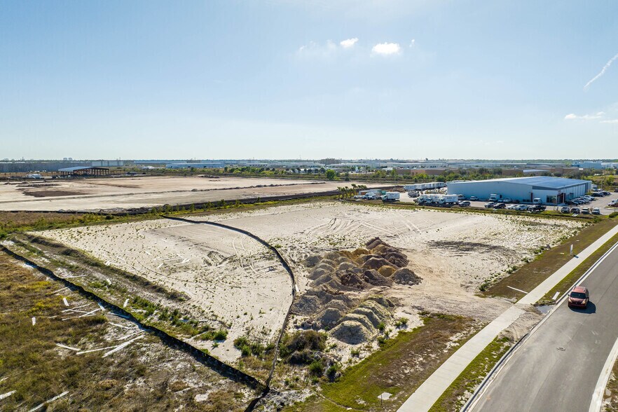 More Photos Of 8950 Alico Trade Center, Fort Myers Land For Lease