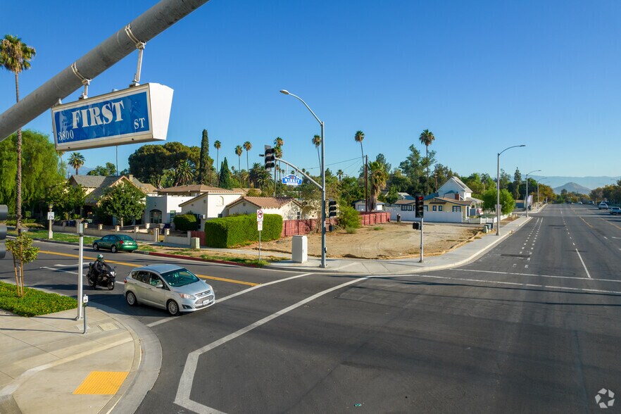 More Photos Of 3071 Market St, Riverside Land For Sale
