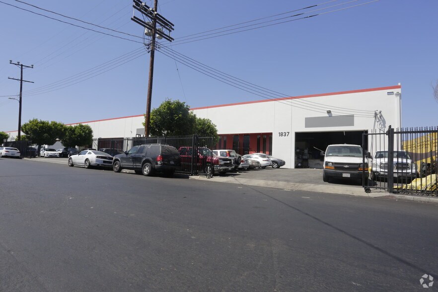 More Photos Of 1771-1837 E 46th St, Los Angeles Warehouse For Lease