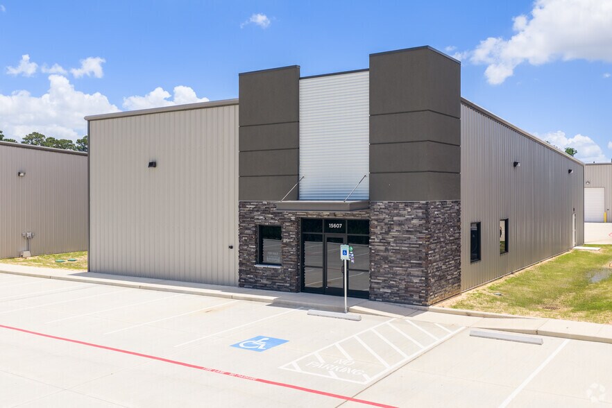 More Photos Of 12822 Cypress Valley Rd, Cypress Warehouse For Sale