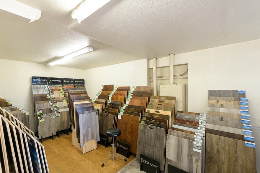 More Photos Of 5631 Hollywood Blvd, Hollywood Storefront For Lease