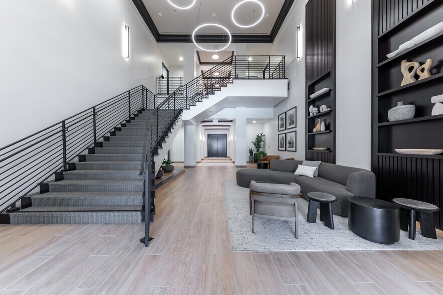 More Photos Of 2488 Historic Decatur Rd, San Diego Office For Lease