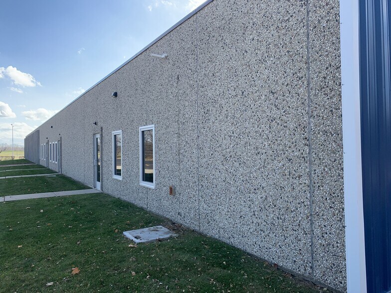More Photos Of 2104 International Ln, Madison Light Distribution For Lease