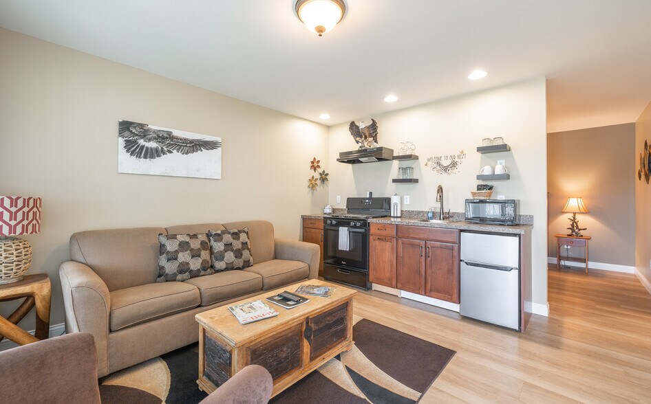 More Photos Of 1435 Main st, Grafton Specialty For Sale