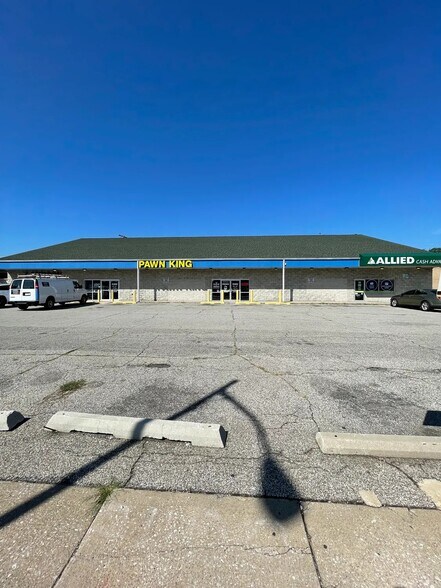 More Photos Of 4802 Indianapolis Blvd, East Chicago General Retail For Lease
