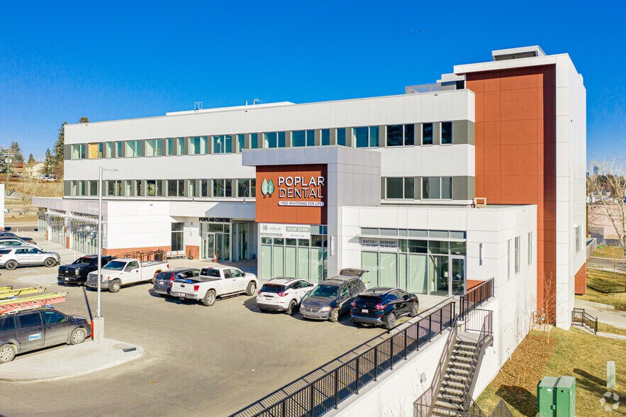 More Photos Of 5512 Macleod Trl SW, Calgary Medical For Lease