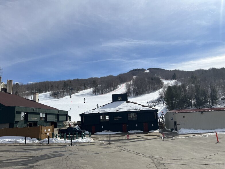 More Photos Of 22 Mountain dr, Lincoln Multifamily For Sale