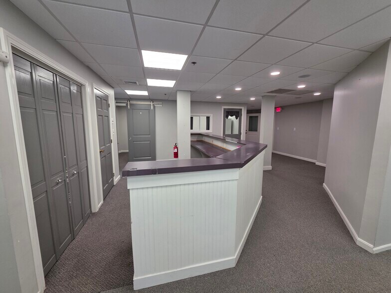 More Photos Of 705-709 Milford Rd, Merrimack Unknown For Lease