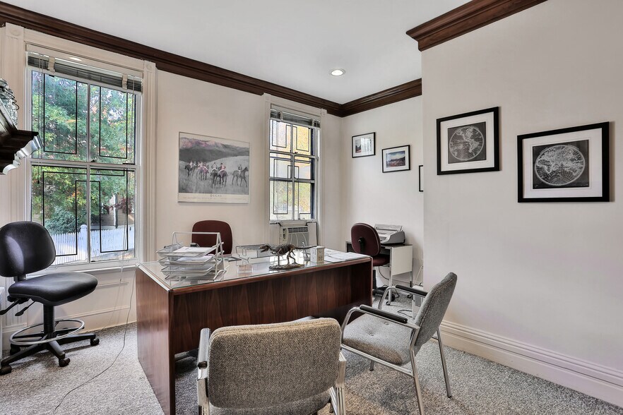 More Photos Of 227 Hamburg Tpke, Pompton Lakes Medical For Lease