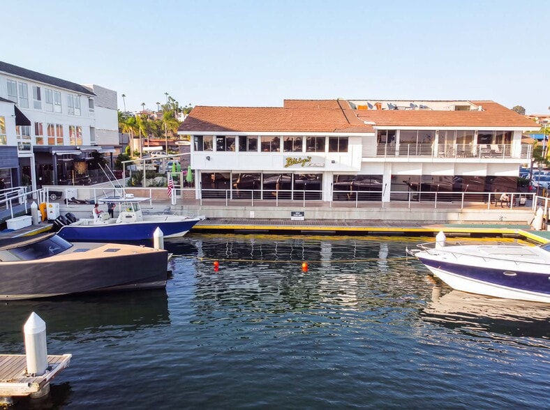 More Photos Of 2751 W Coast Hwy, Newport Beach Restaurant For Lease