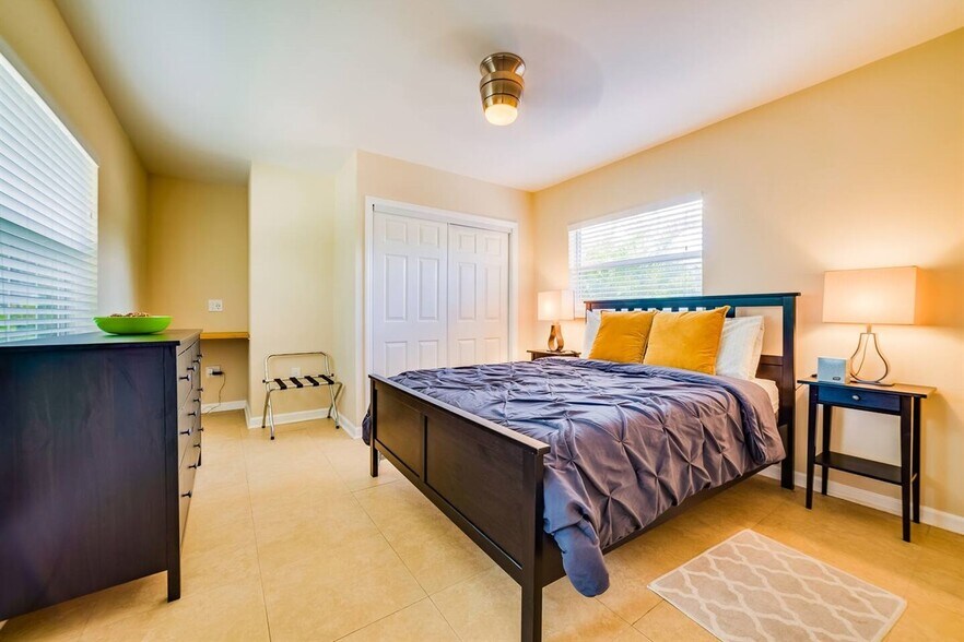 More Photos Of 1115 NE 15th Ave, Fort Lauderdale Apartments For Sale