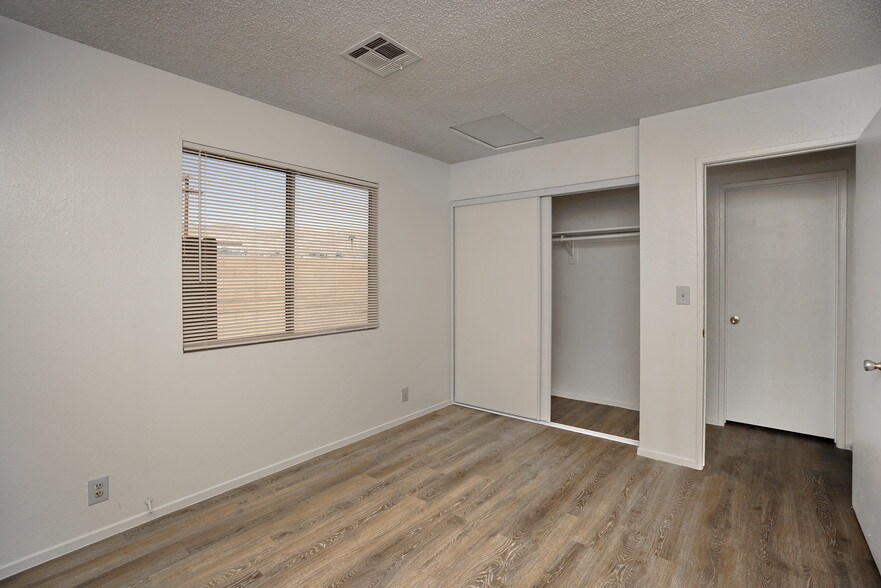 More Photos Of 13548 Caliente Dr, Desert Hot Springs Apartments For Sale