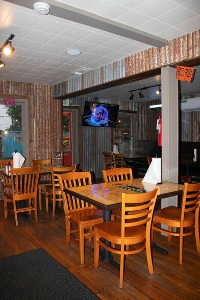 More Photos Of 2769 Nacogdoches Rd, San Antonio General Retail For Sale