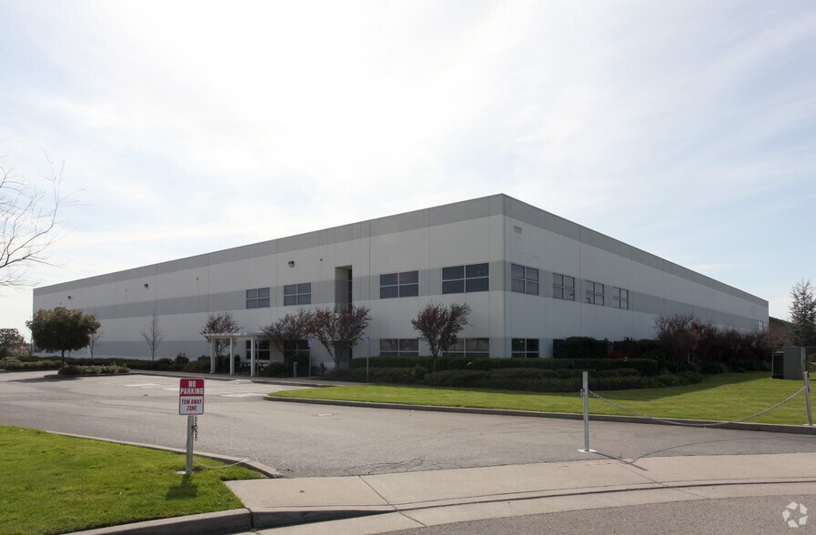 More Photos Of 1111 Tinker Rd, Rocklin Warehouse For Lease