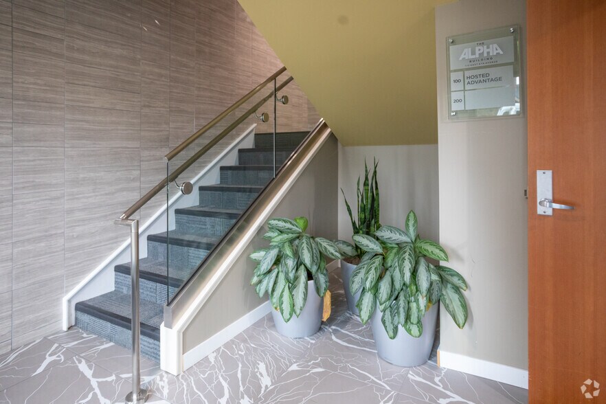 More Photos Of 112 6th Av E, Vancouver Unknown For Lease