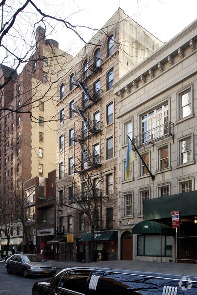More Photos Of 222-224 E 51st St, New York Apartments For Lease