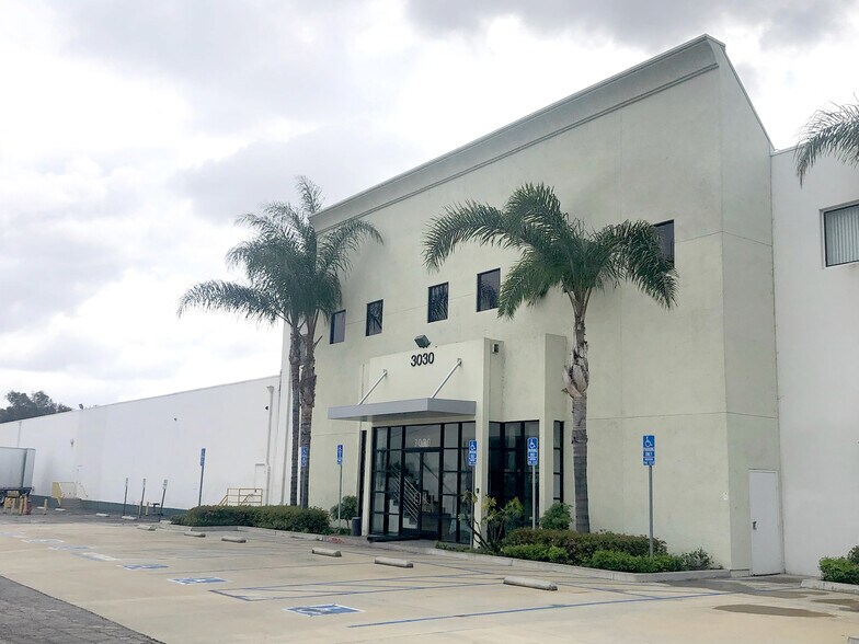 More Photos Of 3030 S Atlantic Blvd, Vernon Warehouse For Sale