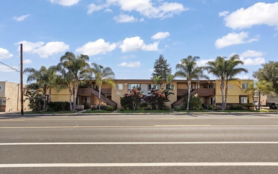 Primary Photo Of 925 Pomeroy Ave, Santa Clara Apartments For Sale