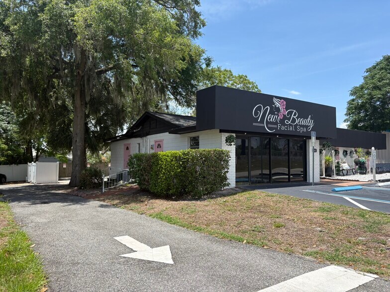 More Photos Of 264 E Altamonte Dr, Altamonte Springs Freestanding For Lease