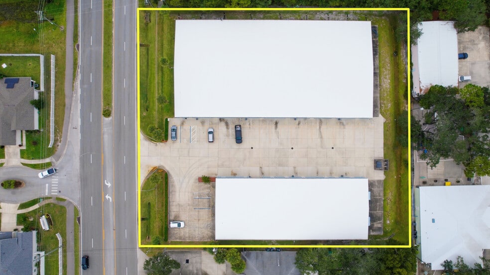 More Photos Of 1350 Lake Washington Rd, Melbourne Specialty For Sale