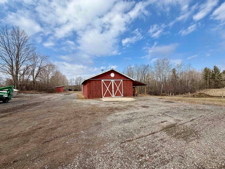 More Photos Of 51 Crane Rd, Winthrop General Retail For Sale