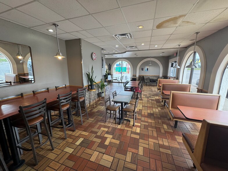 More Photos Of 5920 NW 23rd St, Oklahoma City Fast Food For Sale