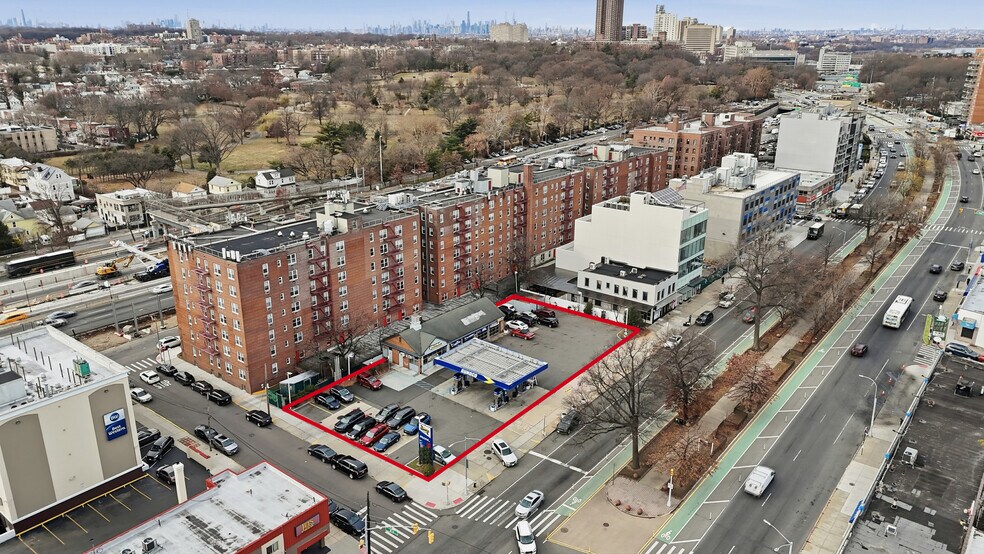 Primary Photo Of 13898 Queens Blvd, Briarwood Land For Sale