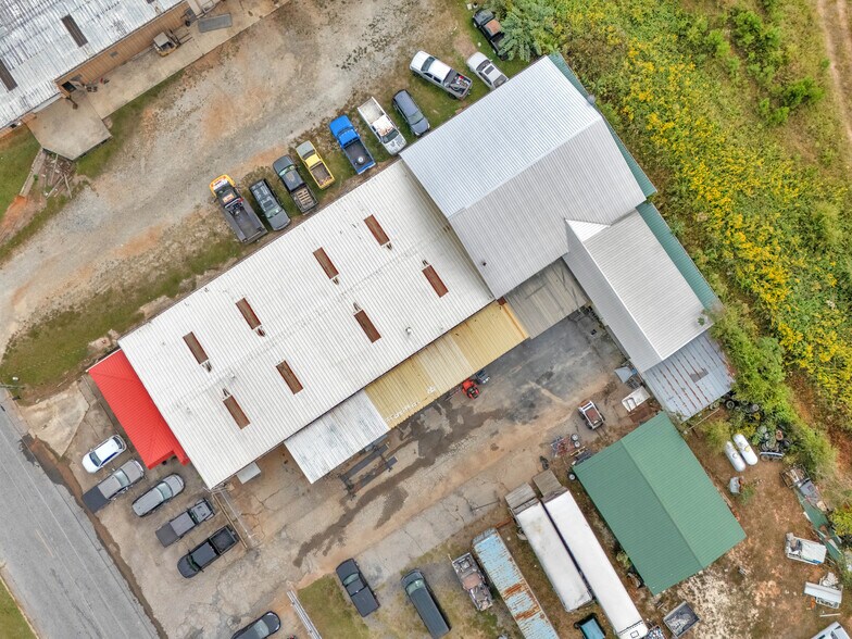 More Photos Of 1108 Anne St, Griffin Auto Repair For Sale