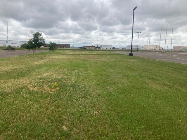 More Photos Of 2207 Broadway, Minot Land For Sale