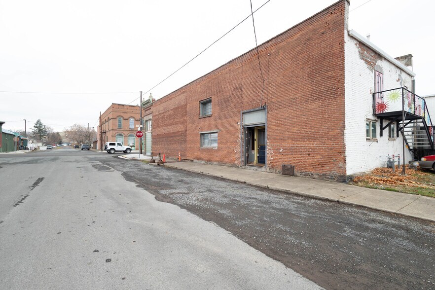 More Photos Of 306 S Main, Union Storefront Retail Residential For Sale