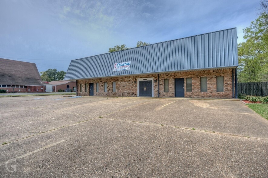More Photos Of 7840 Jewella Ave, Shreveport Medical For Sale