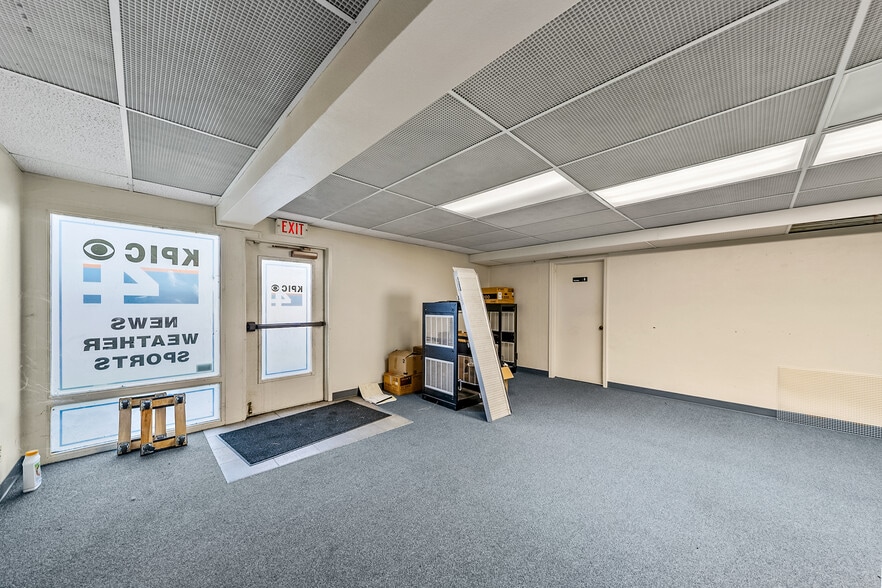 More Photos Of 655 W Umpqua St, Roseburg Radio TVTransmission Facilities For Sale