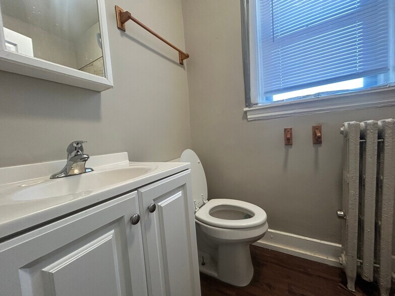 More Photos Of 4850 W North Ave, Chicago Apartments For Sale