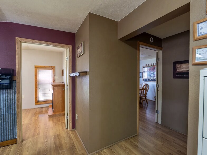 More Photos Of 1201 S Park Ave, Herrin Office For Sale