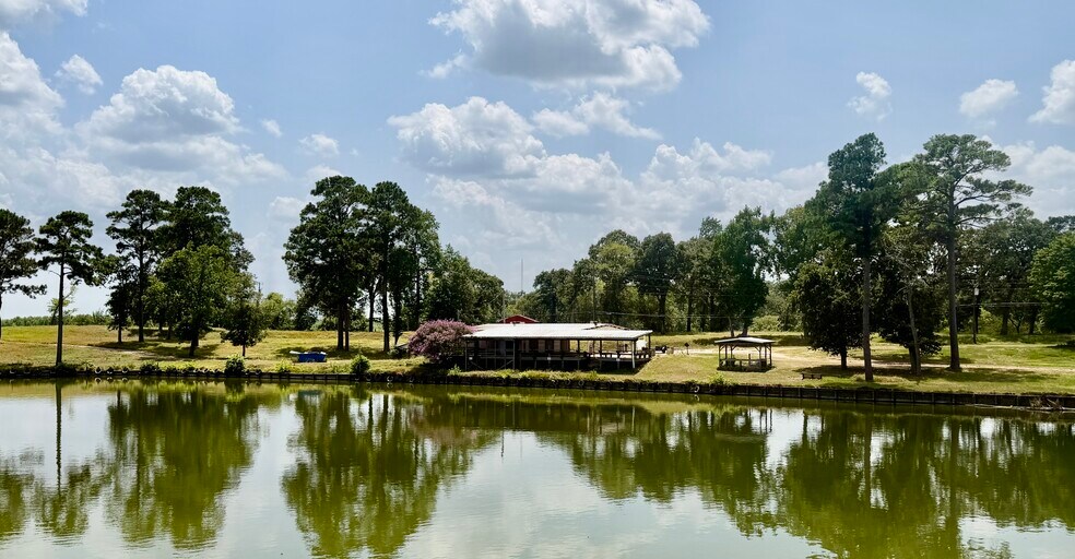 Primary Photo Of 6800 FM 356, Trinity Marina For Sale