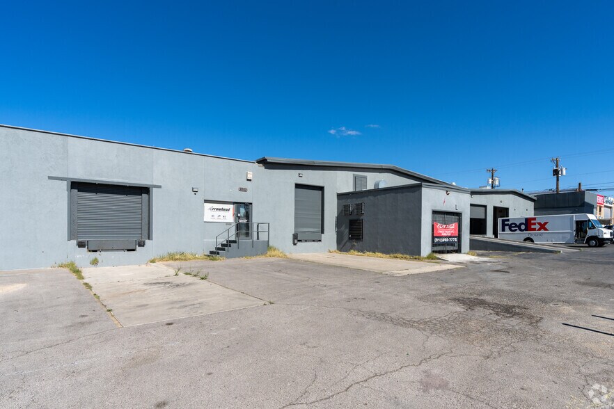 More Photos Of 1049-1051 Eastside Rd, El Paso Distribution For Lease