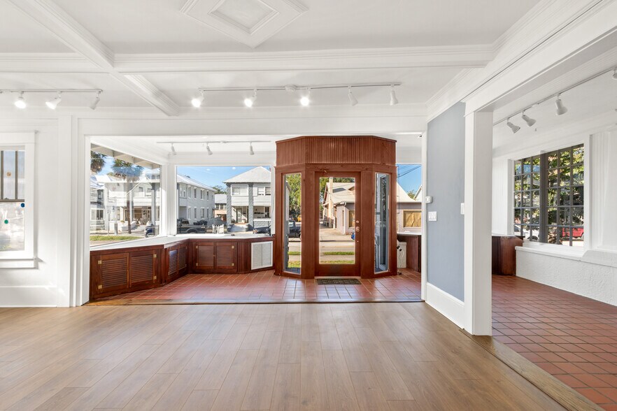 More Photos Of 131 King St, Saint Augustine Freestanding For Sale