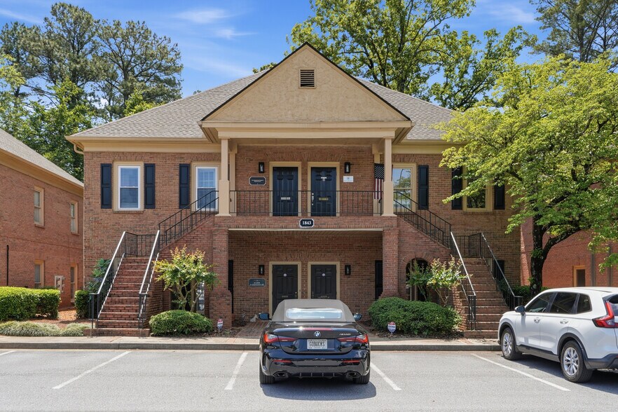 Primary Photo Of 1843 Peeler Rd, Dunwoody Office For Lease