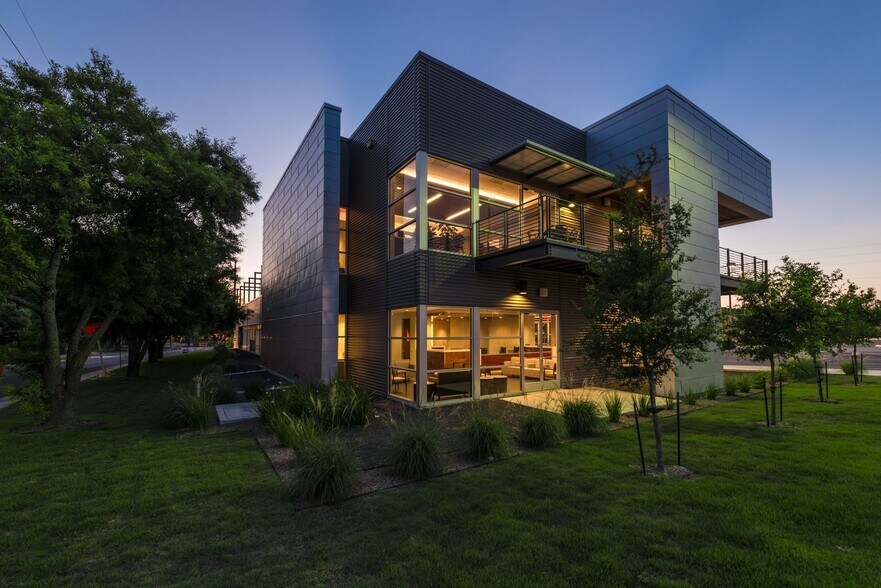 More Photos Of 4611 Centerview, San Antonio Medical For Sale