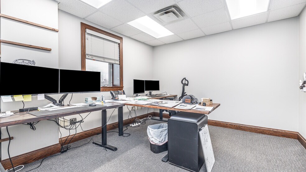 More Photos Of 11470 Industrial Dr, Galena Warehouse For Sale