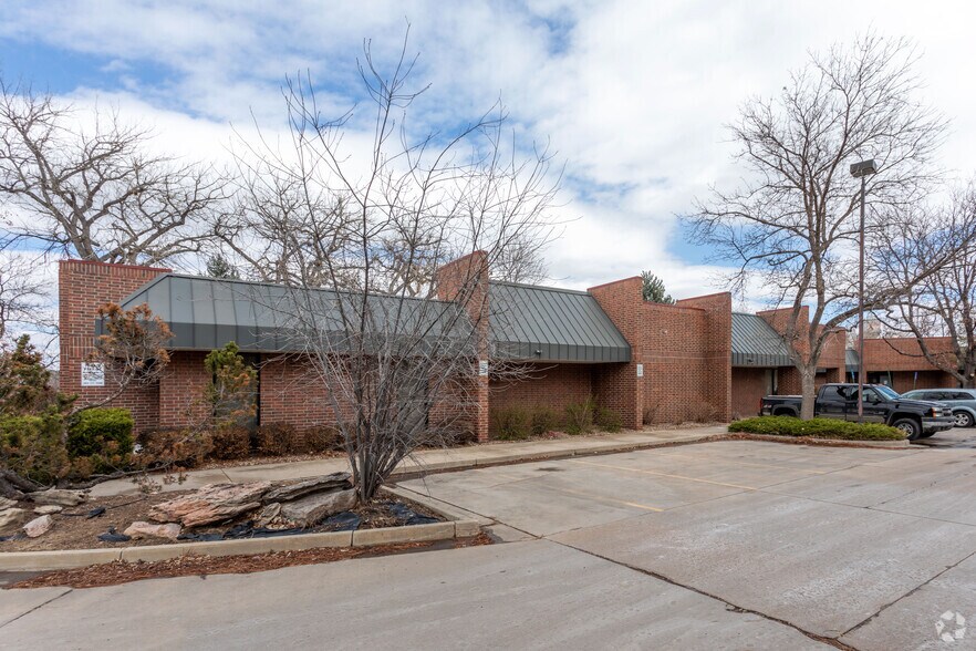 Primary Photo Of 1750 Pierce St, Lakewood Office For Sale