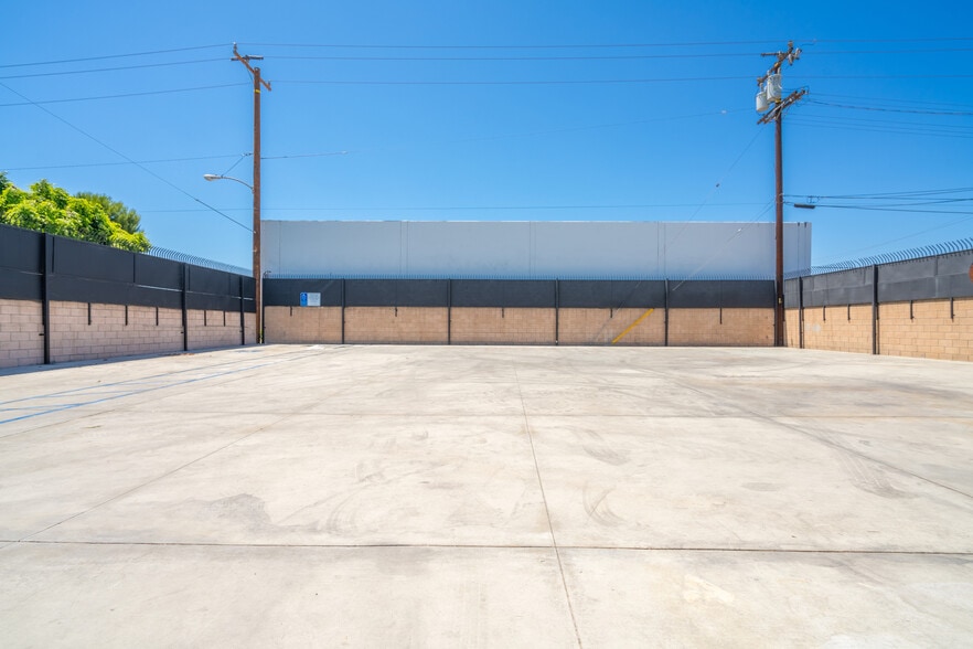 More Photos Of 1703 Floradale Ave, South El Monte Warehouse For Lease