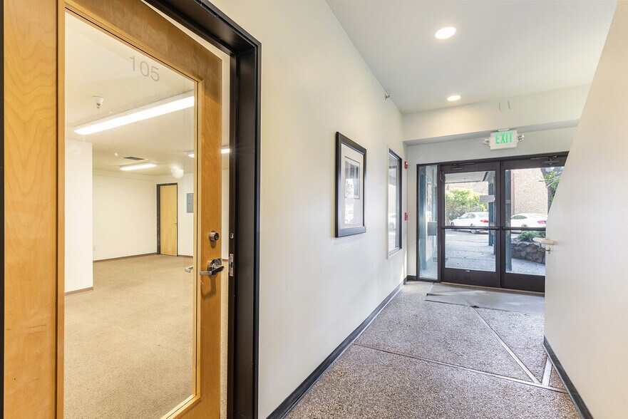 More Photos Of 6050 Commerce Blvd, Rohnert Park Office For Sale