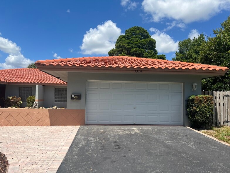 More Photos Of 3310 NW 90th Ave, Coral Springs Multifamily For Sale