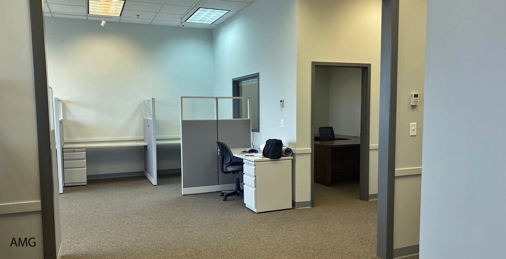 More Photos Of 540 Main St, Hyannis General Retail For Sale